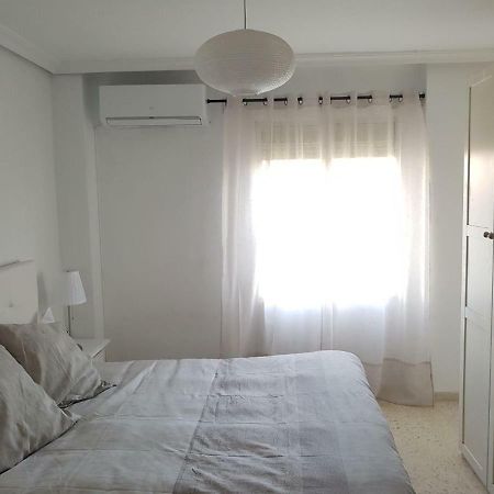 Luminoso Y Amplio Apartamento Sevilla Eksteriør billede