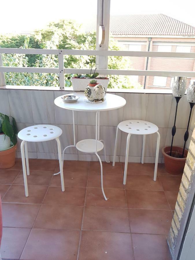 Luminoso Y Amplio Apartamento Sevilla Eksteriør billede