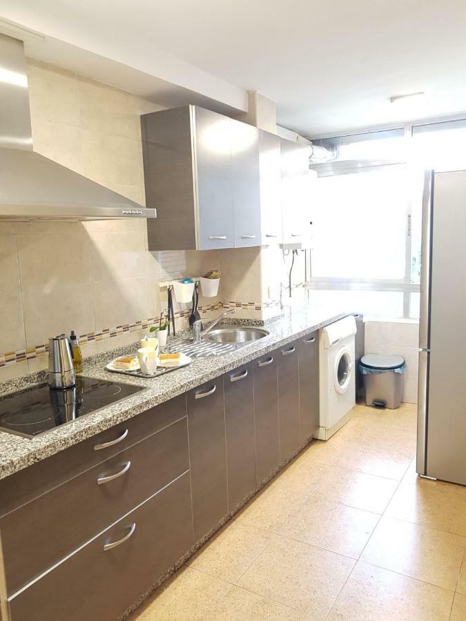 Luminoso Y Amplio Apartamento Sevilla Eksteriør billede