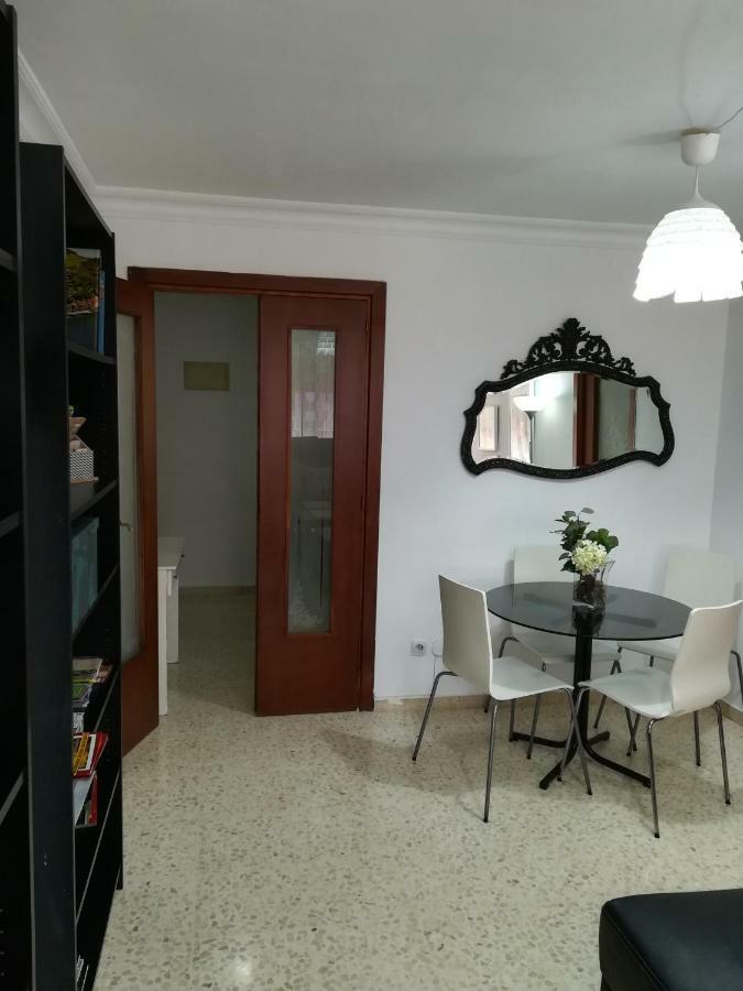 Luminoso Y Amplio Apartamento Sevilla Eksteriør billede